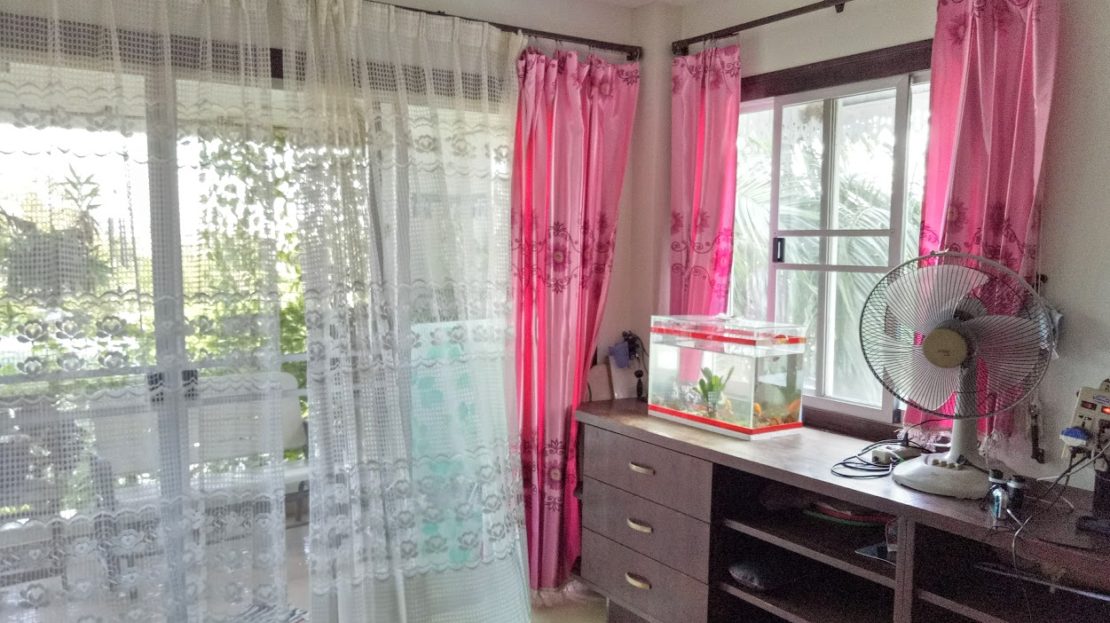 Baan Suan Lalana Corner Unit