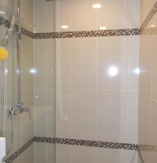 Bathroom with Walk-in Shower