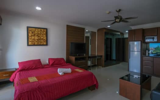 T.W. Jomtien Beach Condominium Studio With Flatscreen LCD TV