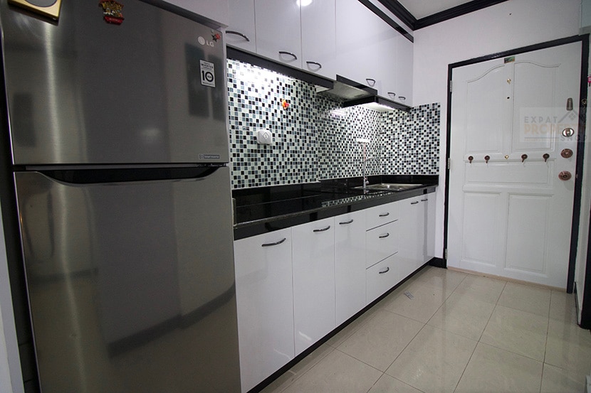 Full Kitchen Remodel at View Talay 1 in South Pattaya