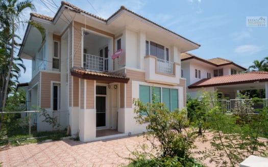 Baan Suan Lalana Soi 5 - 5 Bedroom House