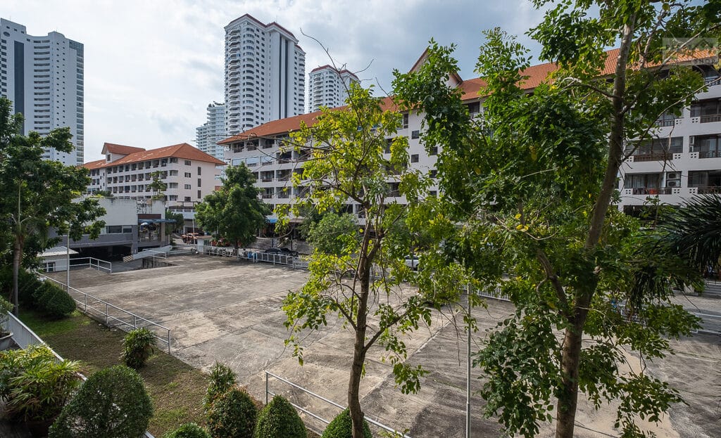 Jomtien Plaza Residence Studio With View